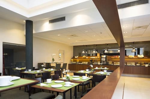 Escale Oceania Orleans, Breakfast area