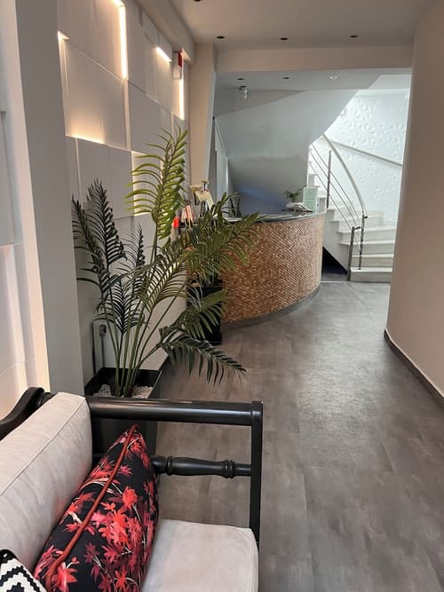 Theoxenia Caldera Hotel, Reception