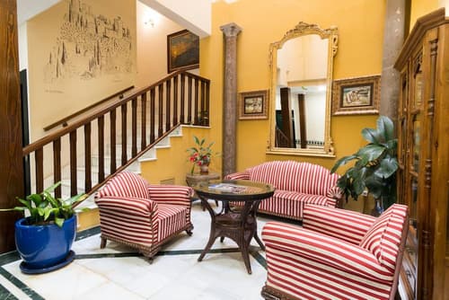 Hotel Plaza Nueva, Lobby sitting area