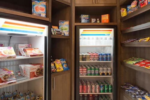 Holiday Inn Express Hotel Naples Downtown - 5th Avenue, Property amenity