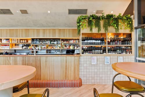 Clarion Suites Gateway, Bar (on property)