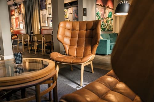 Ibsens Hotel, Reception