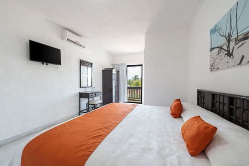 Hotel Imperial Laguna Faranda