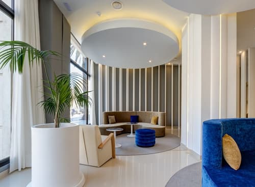 Hotel Monte Puertatierra, Lobby sitting area