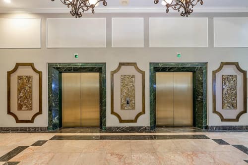 Wyndham Garden Hotel Baronne Plaza