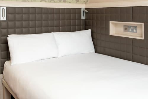 London Croydon Aerodrome Hotel by Sunday, Room