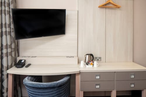 London Croydon Aerodrome Hotel by Sunday, Room