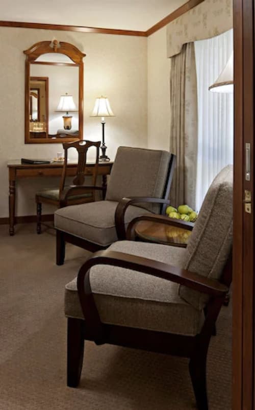 Charltons Banff, Room