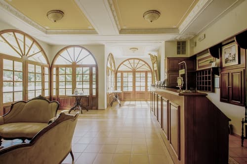 Emilia Luxury Apartments, Reception