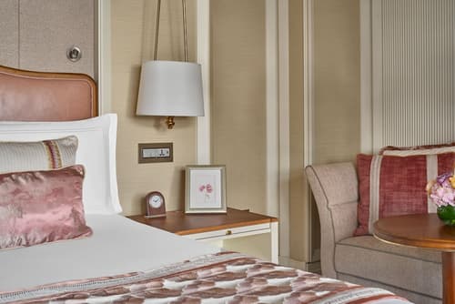 The Fullerton Hotel Singapore, Room