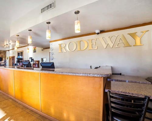Rodeway Inn at Lake Powell, Lobby