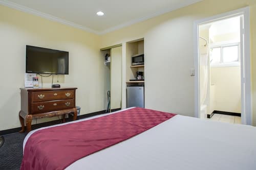Best Inn & Suites, Room