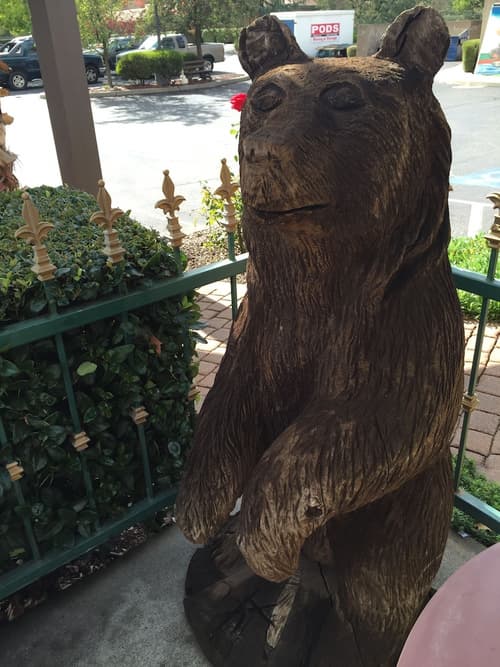 Miners Inn, Exterior detail