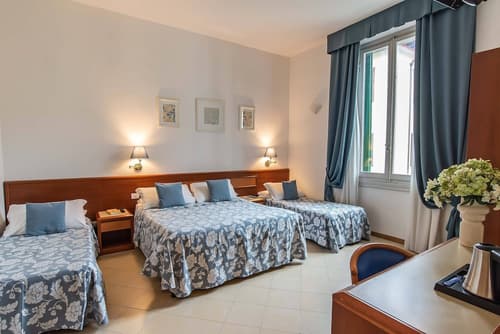 Hotel Bonifacio, Room