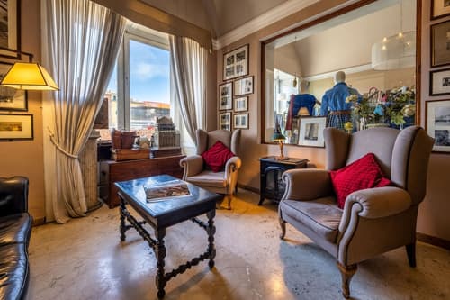 Royal Victoria Hotel, Reception