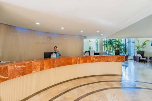 Aquamarina Beach Hotel