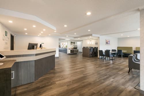 Quality Inn Marquette, Lobby