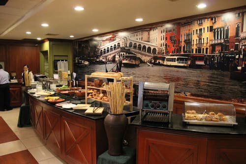 Best Western Plus Hotel Stofella, Breakfast area