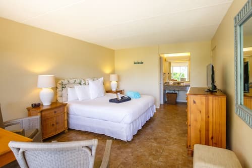 Naples Garden Inn, Room