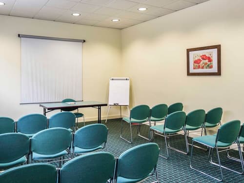 ibis Braganca, Meeting facility