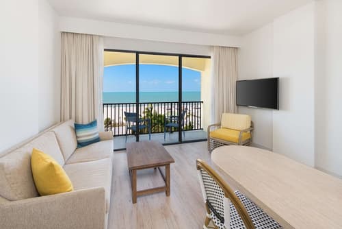 St Pete Shores Hotel, Room