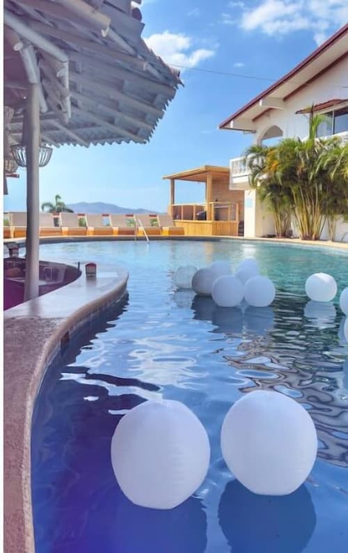 MARAVIDA Boutique Hotel & Resort, Pool