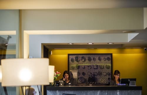 Hotel Miro, Reception