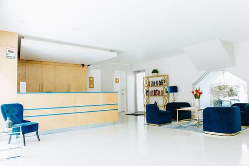 Aqua Hotel & Suites, Reception