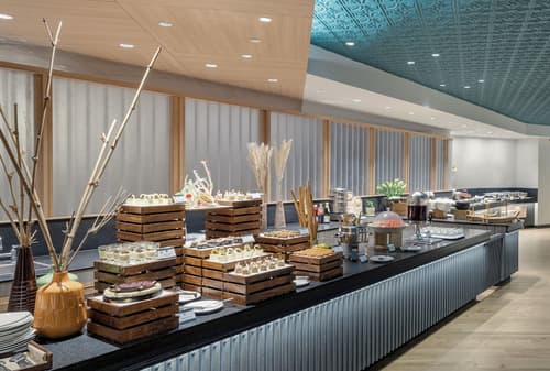 The Park Chennai, Restaurant