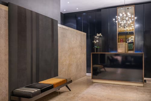 Hotel do Chiado, Lobby