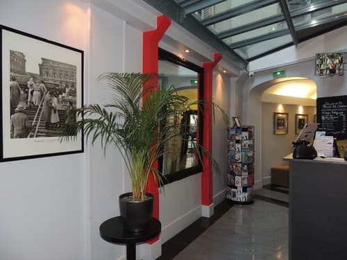 Hotel Eden Opéra, Reception