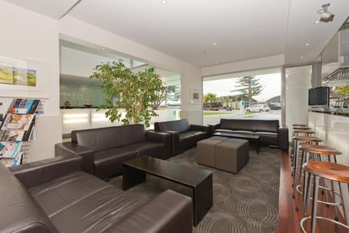 Scenic Hotel Te Pania, Lobby