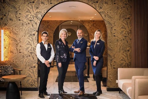 Hôtel KHLA Nice, Reception