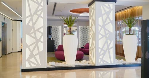 Hotel Vértice Sevilla, Reception