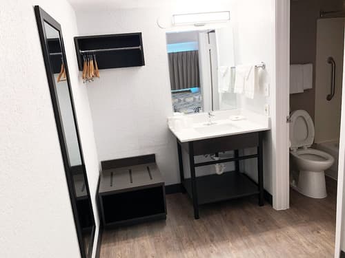 Motel 6 Amarillo, TX - Airport, Room