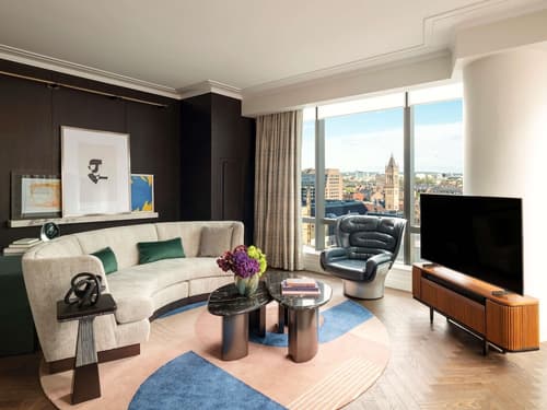 Raffles Boston, Room