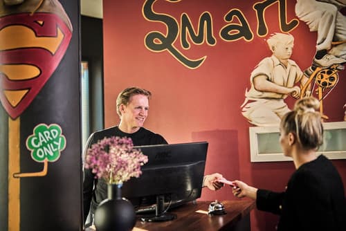 Smarthotel Forus, Reception