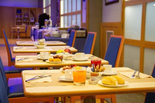 Pacific Hotel Fortino, Restaurant