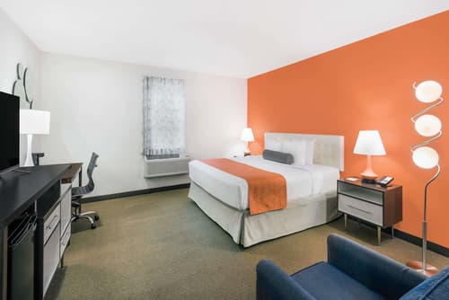 Howard Johnson by Wyndham Quincy/Boston, Room