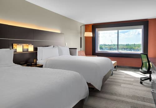 Holiday Inn Express & Suites Sanford- Lake Mary by IHG, Room