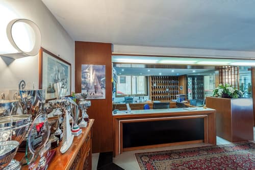 Barsotti Hotel, Reception