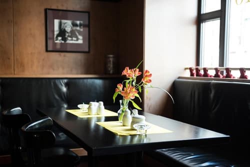 Hotel Deutsches Theater Downtown, Restaurant