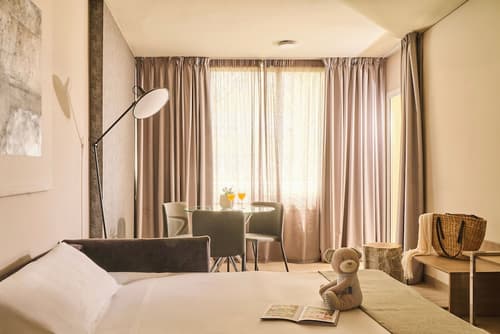 Ona Marbella Inn, Room