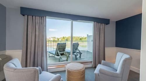 Breakwater Inn, Room