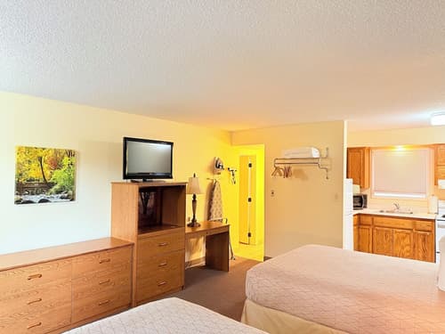 Timbers INN and Suites
