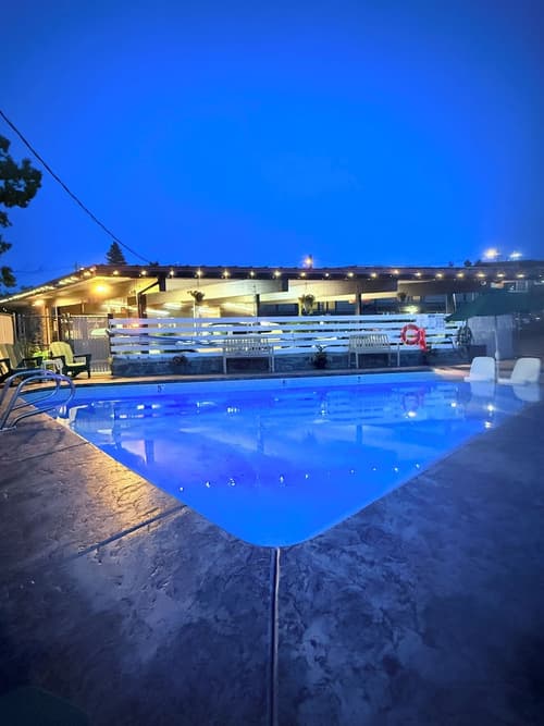 Timbers INN and Suites