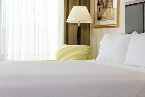Holiday Inn Manchester Airport by IHG