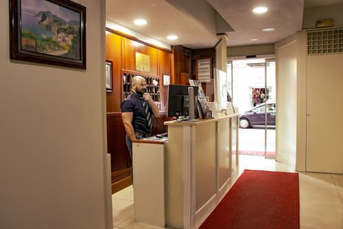 Hotel Garden Napoli, Reception