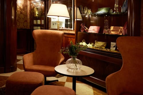 Duodo Palace Hotel, Lobby sitting area