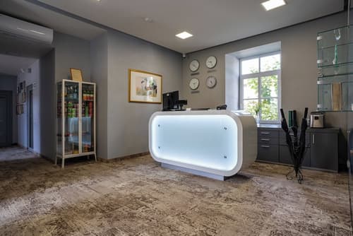 Mabre Residence Hotel, Reception